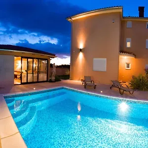 3* Gasthuis Mihaela